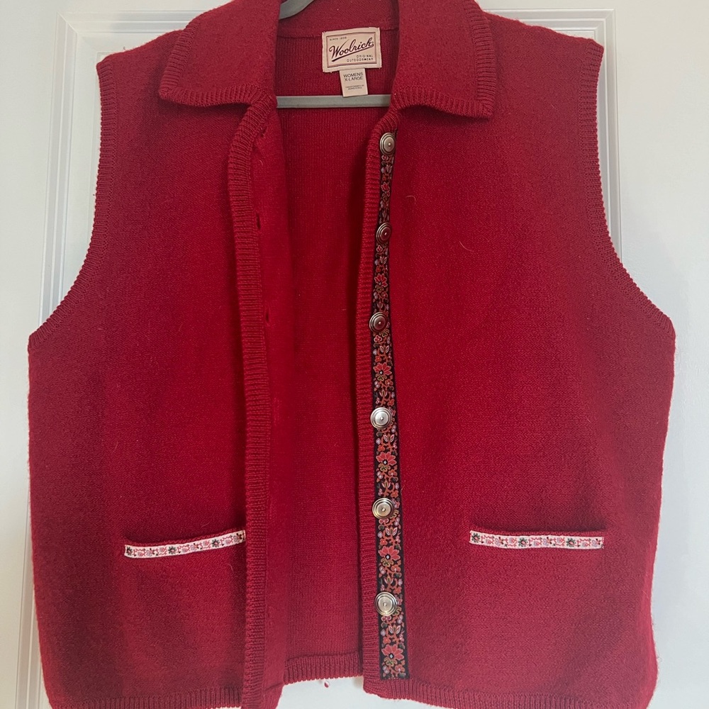 Vintage Woolrich Red Vest - Size X-Large - very good condition